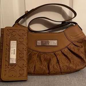 Guess Purse & Wallet as one item